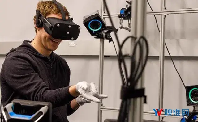 扎克伯格洞见：从2015年内部邮件看Oculus战略、品牌和财务目标